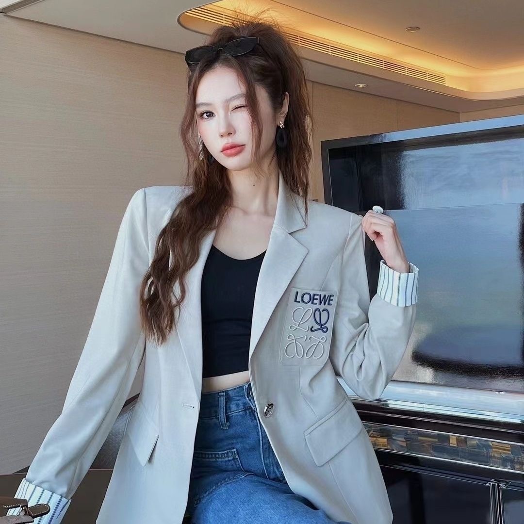 $89-LDN-551 LW gallery