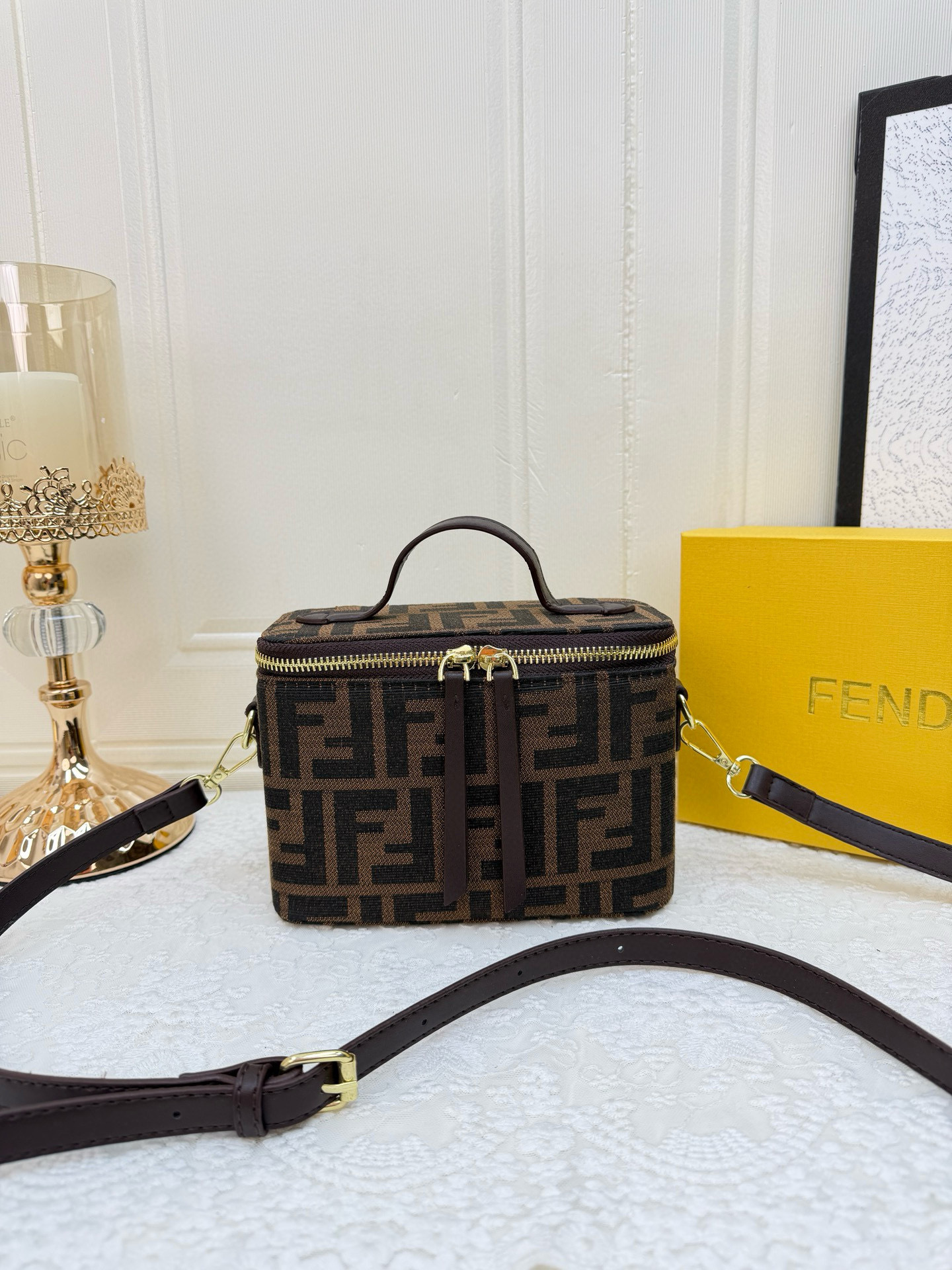 9E4P Fendi bag 43$ gallery