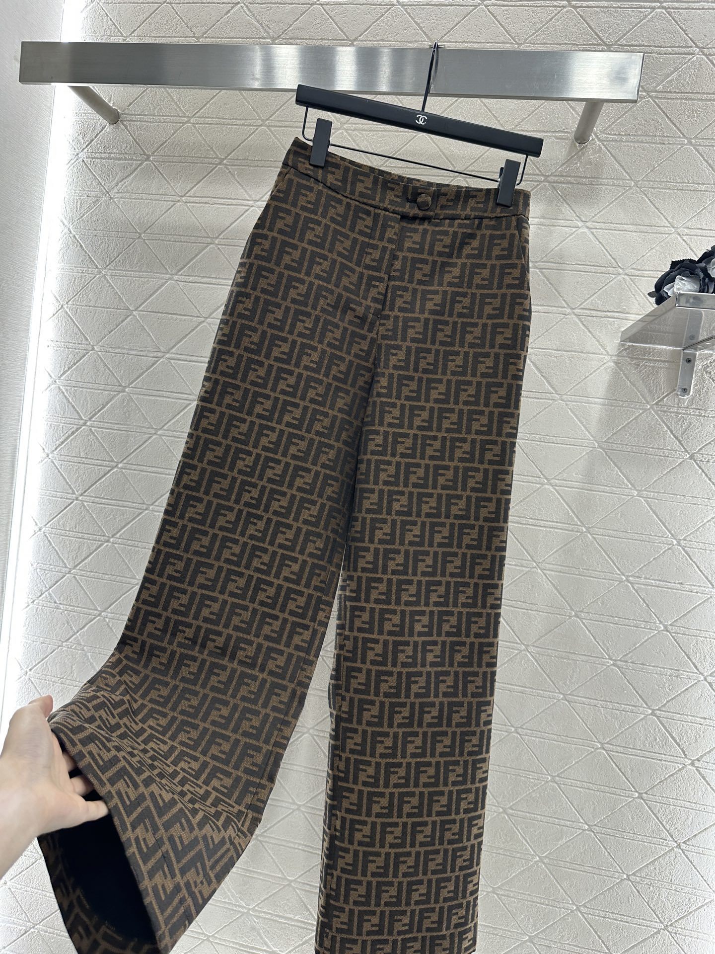 AFQ5 Fendi Pants $52.8 gallery