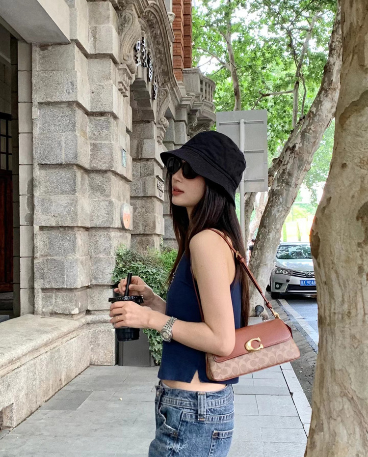 ESR7 Coach bag $49.90 gallery