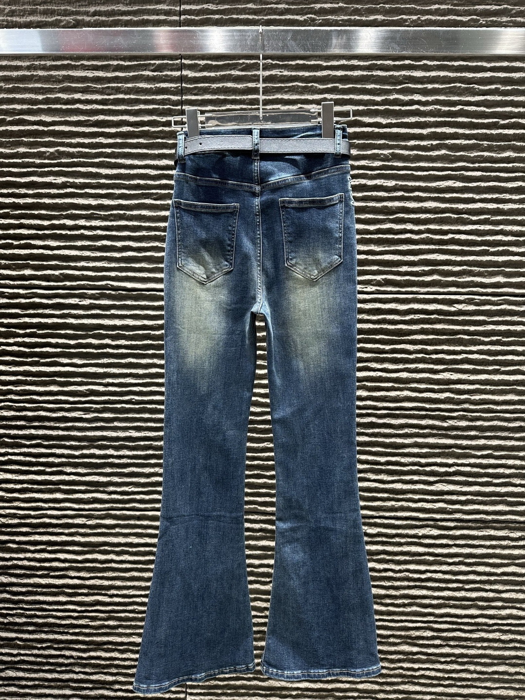G4A5 Loewe Jeans 49.5$ gallery