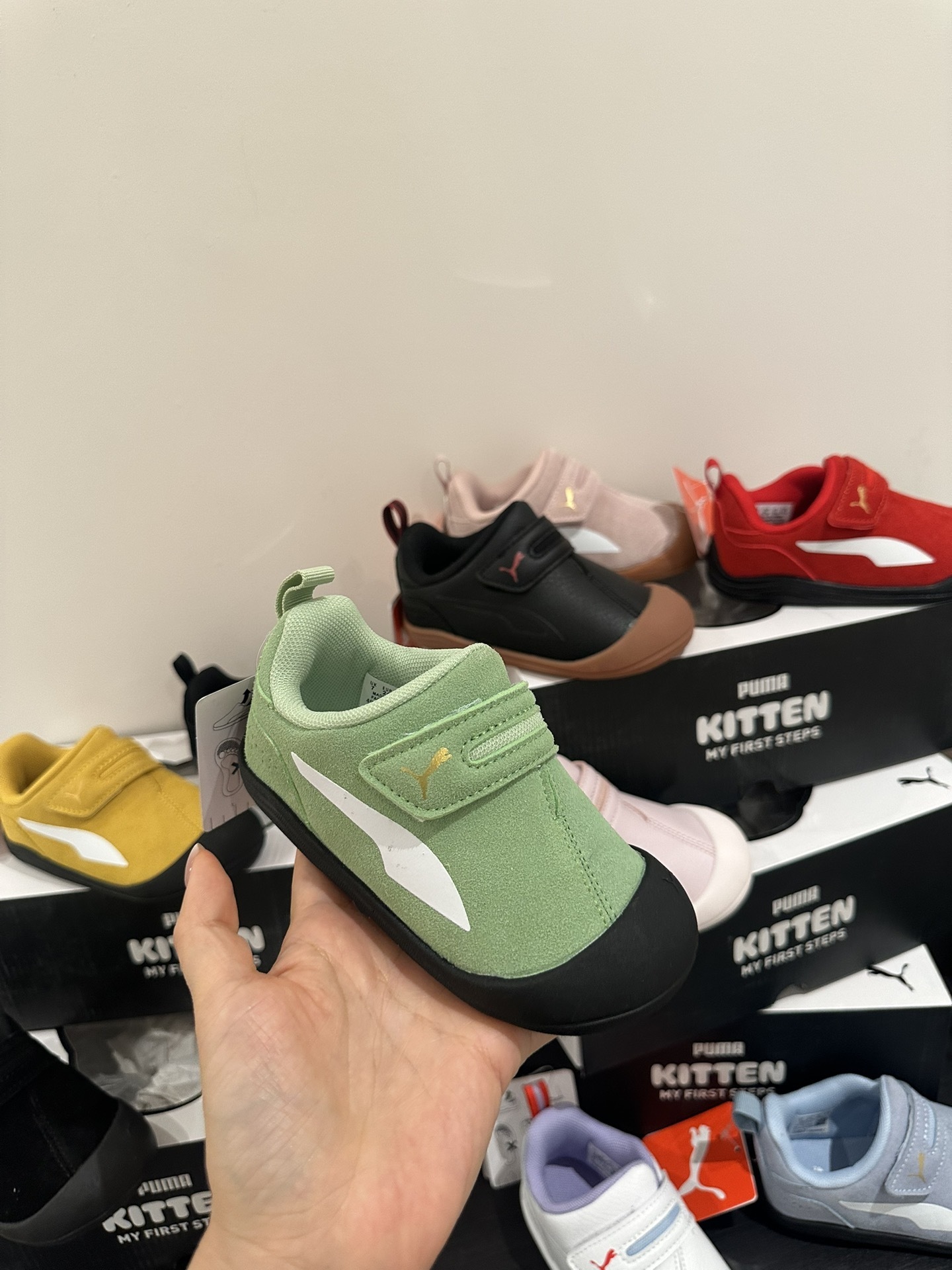 G5K5 PUMA children's shoes 37$ gallery