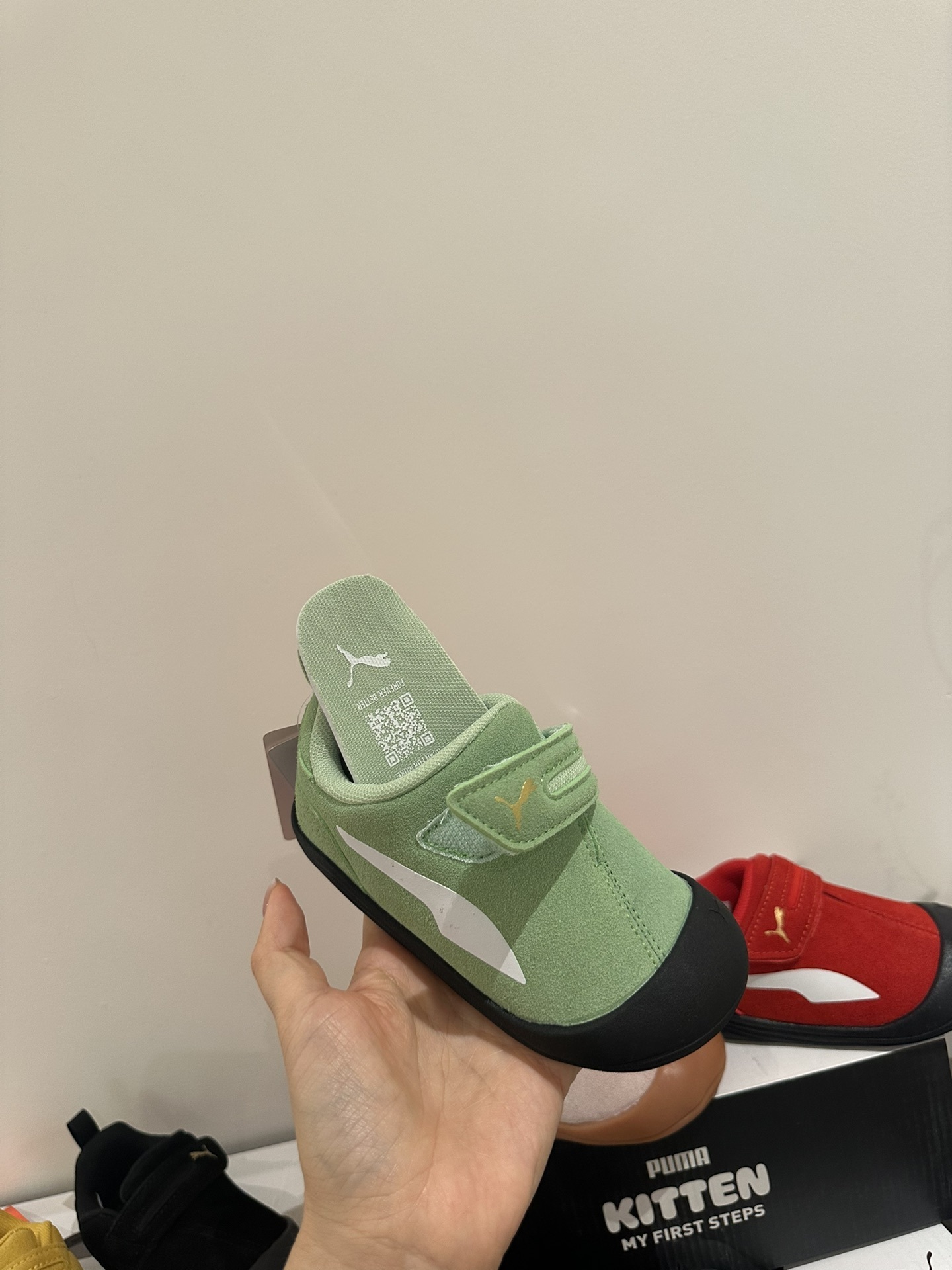 G5K5 PUMA children's shoes 37$ gallery