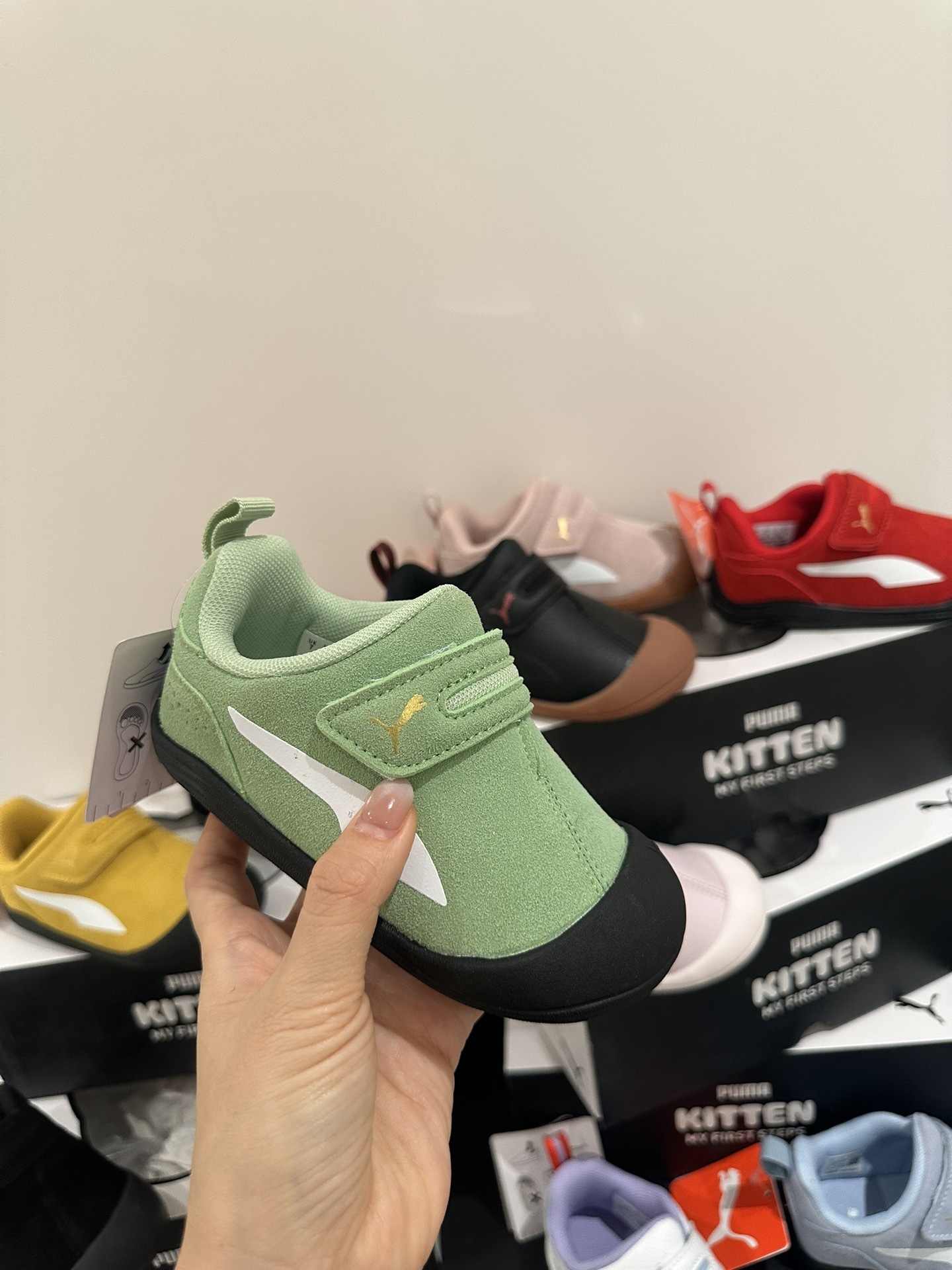 G5K5 PUMA children's shoes 37$ gallery