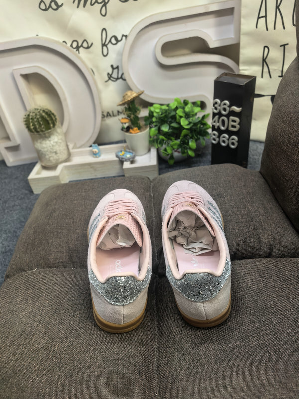 G5Z6 Adidas Gazelle Indoor  47$ gallery