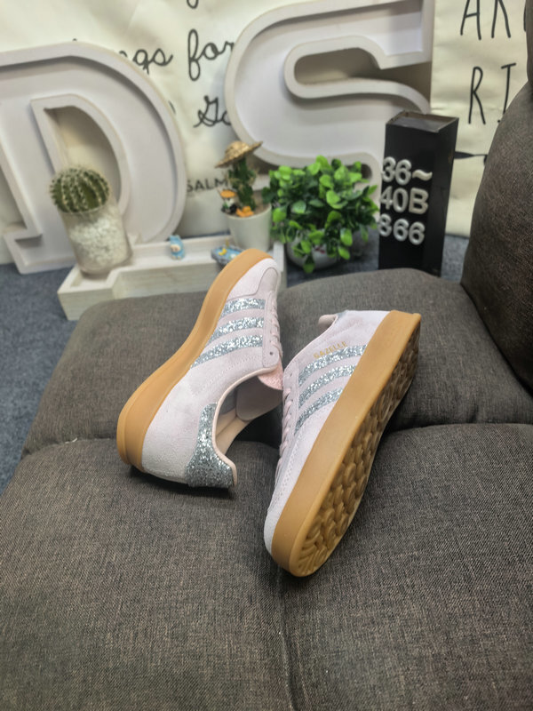 G5Z6 Adidas Gazelle Indoor  47$ gallery