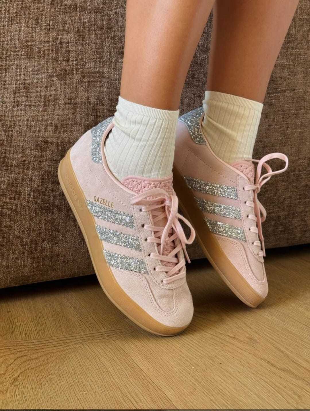 G5Z6 Adidas Gazelle Indoor  47$ gallery