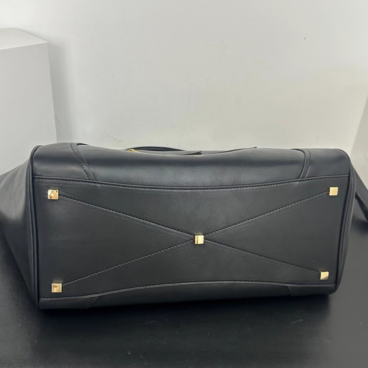 GFD8 Celine Smiley Face Handbag $49.9 gallery