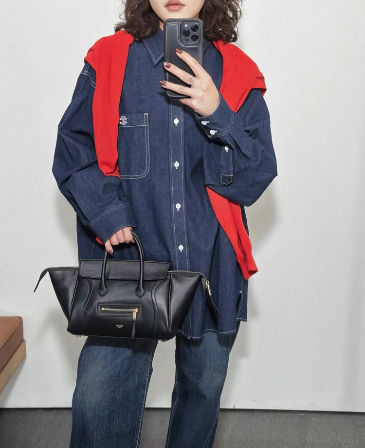 GFD8 Celine Smiley Face Handbag $49.9 gallery