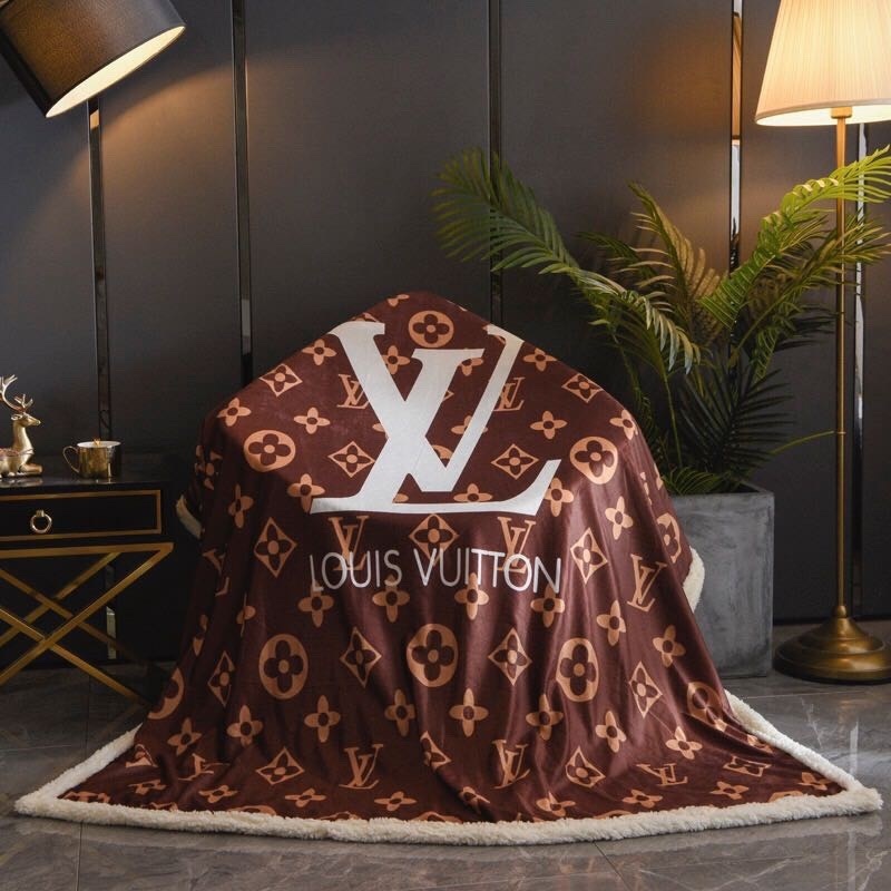 GH58 Louis Vuitton Blanket $53.8 gallery