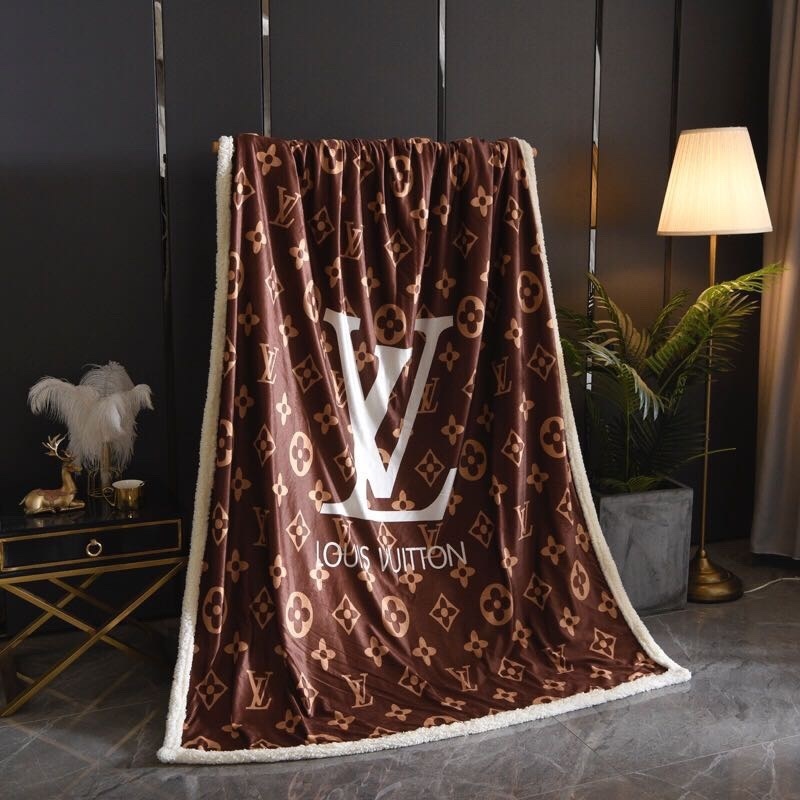 GH58 Louis Vuitton Blanket $53.8 gallery