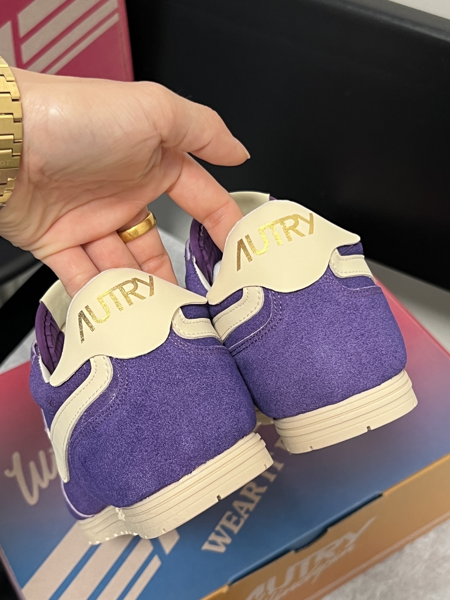 H1R4 🇺🇸 2026ss Autry sneakers 52$ gallery