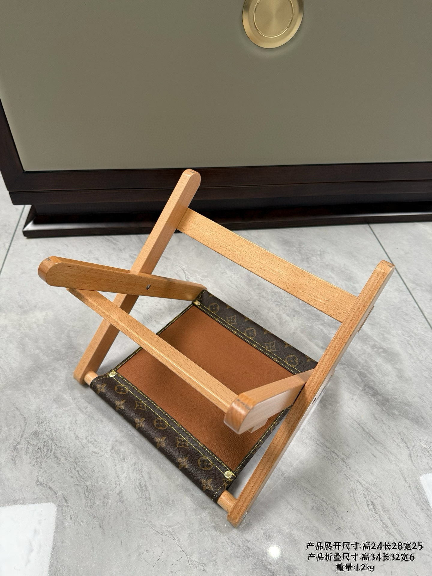 HS5F Louis Vuitton Folding Stool $42.8 gallery