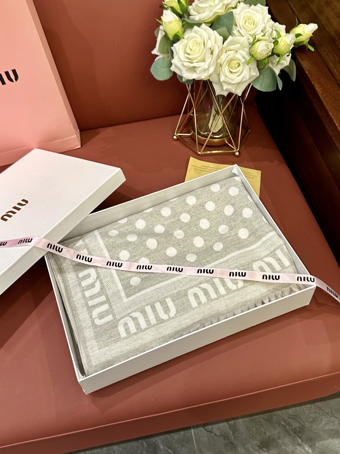 HS5Q MiuMiu $30.8 gallery