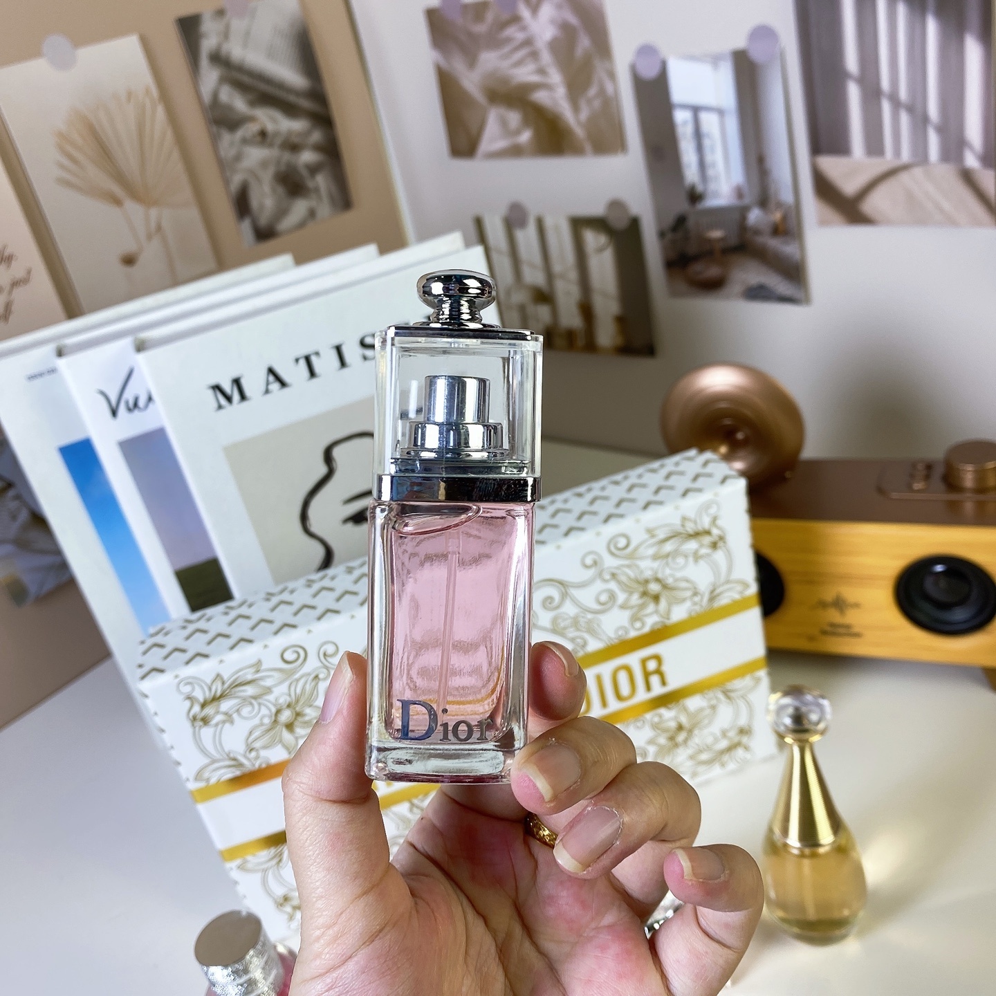 HWE7 Dior Gold Christmas 4-Piece Set (30ml x 4) $50 gallery