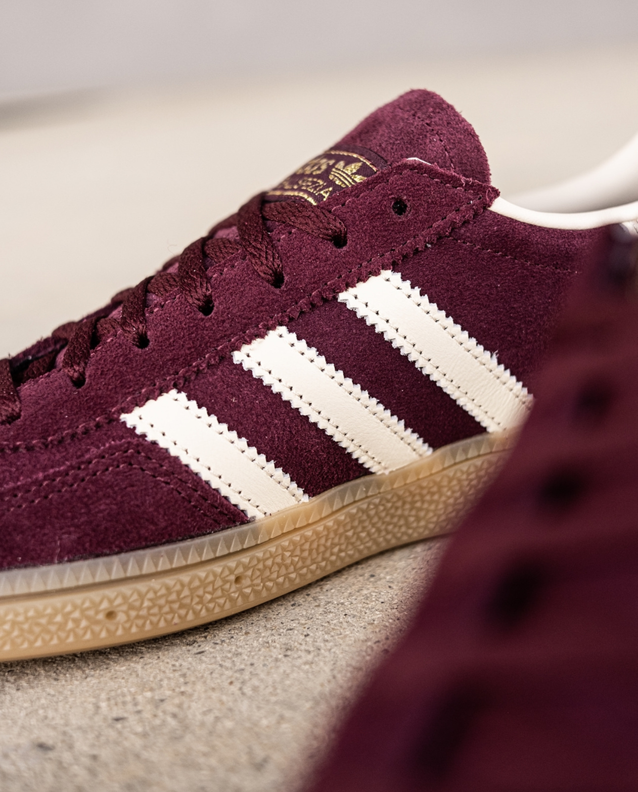 J48T Adidas Handball 51$ gallery