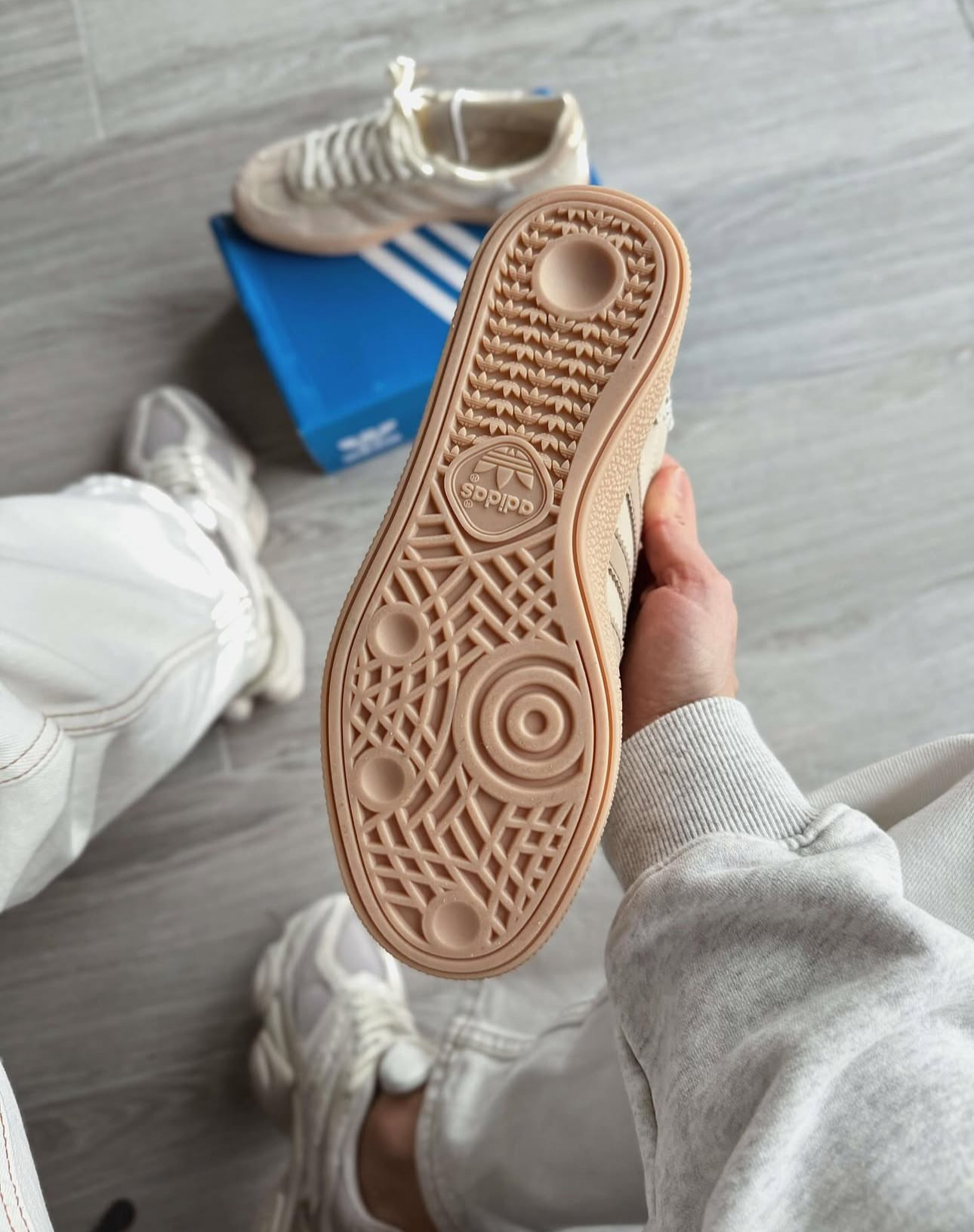 J48T Adidas Handball 51$ gallery