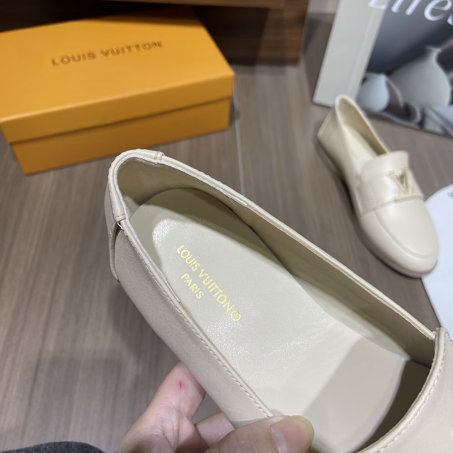 J655 Louis Vuitton 53$ gallery