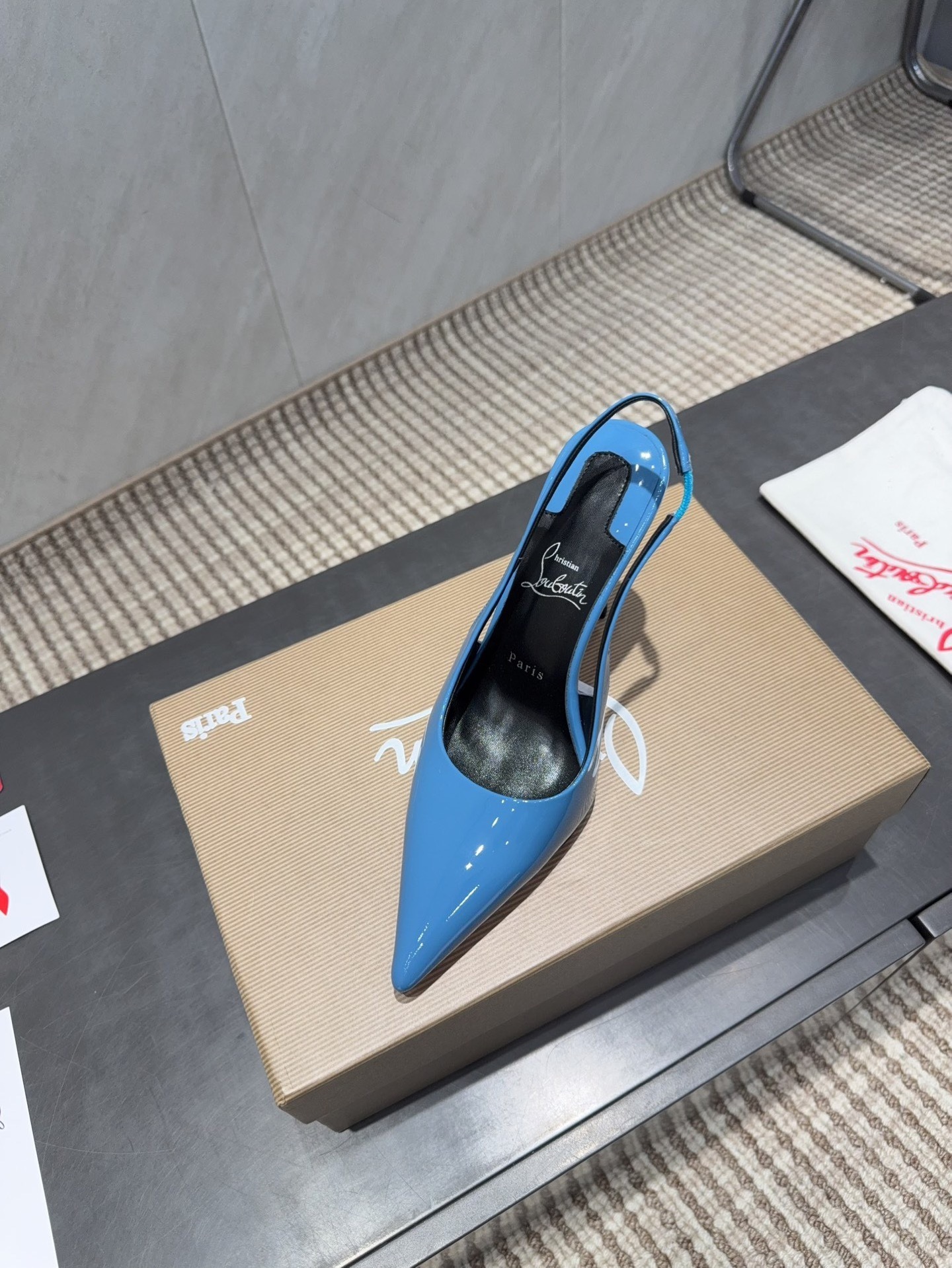 JJR4 Christian Louboutin, with an 8cm heel. 60$ gallery