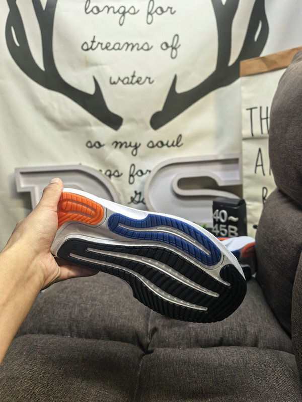 JS617 Adidas shoes $53.80 gallery