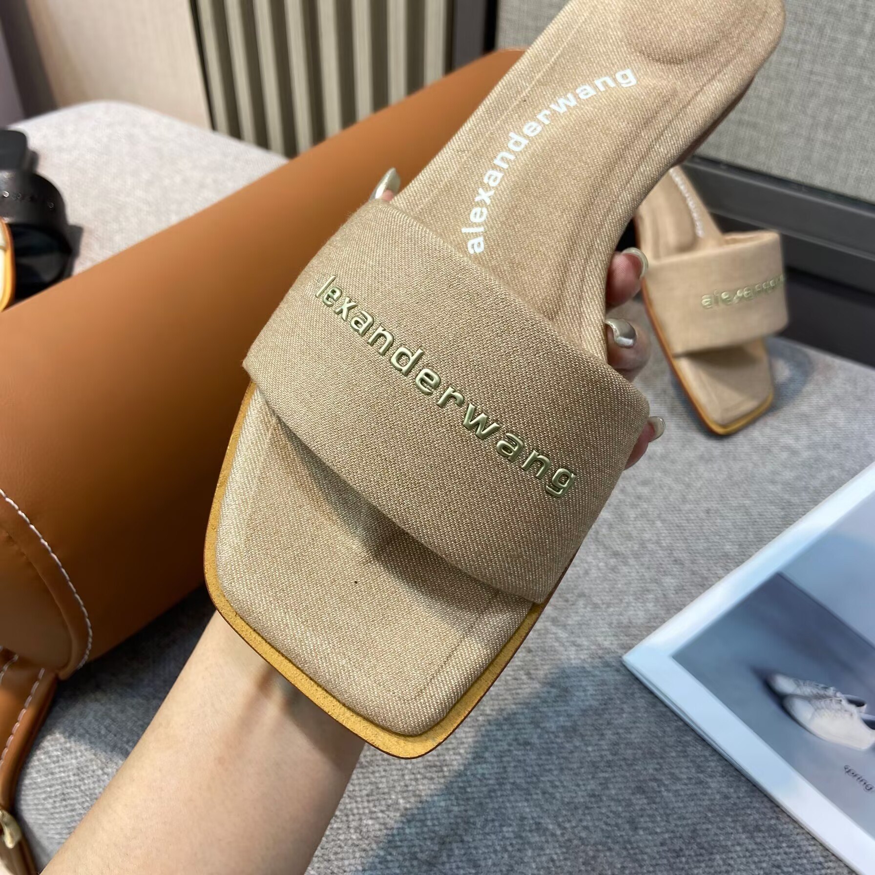 L1X2 Alexander Wang women's slippers 45$ gallery