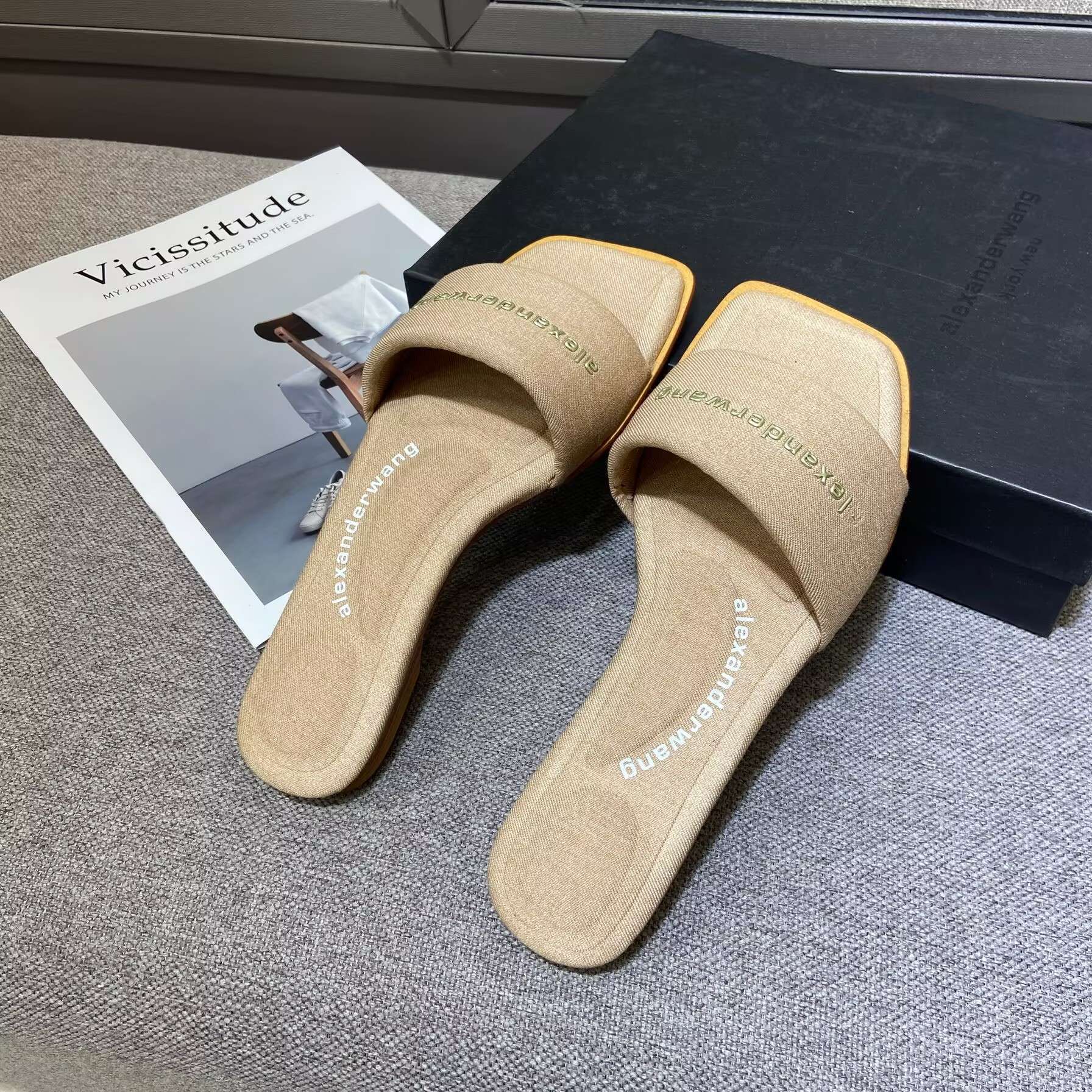 L1X2 Alexander Wang women's slippers 45$ gallery