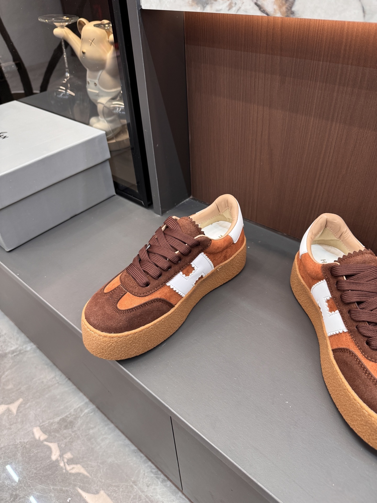 L1X3 Hogan 2026SS 65$ gallery