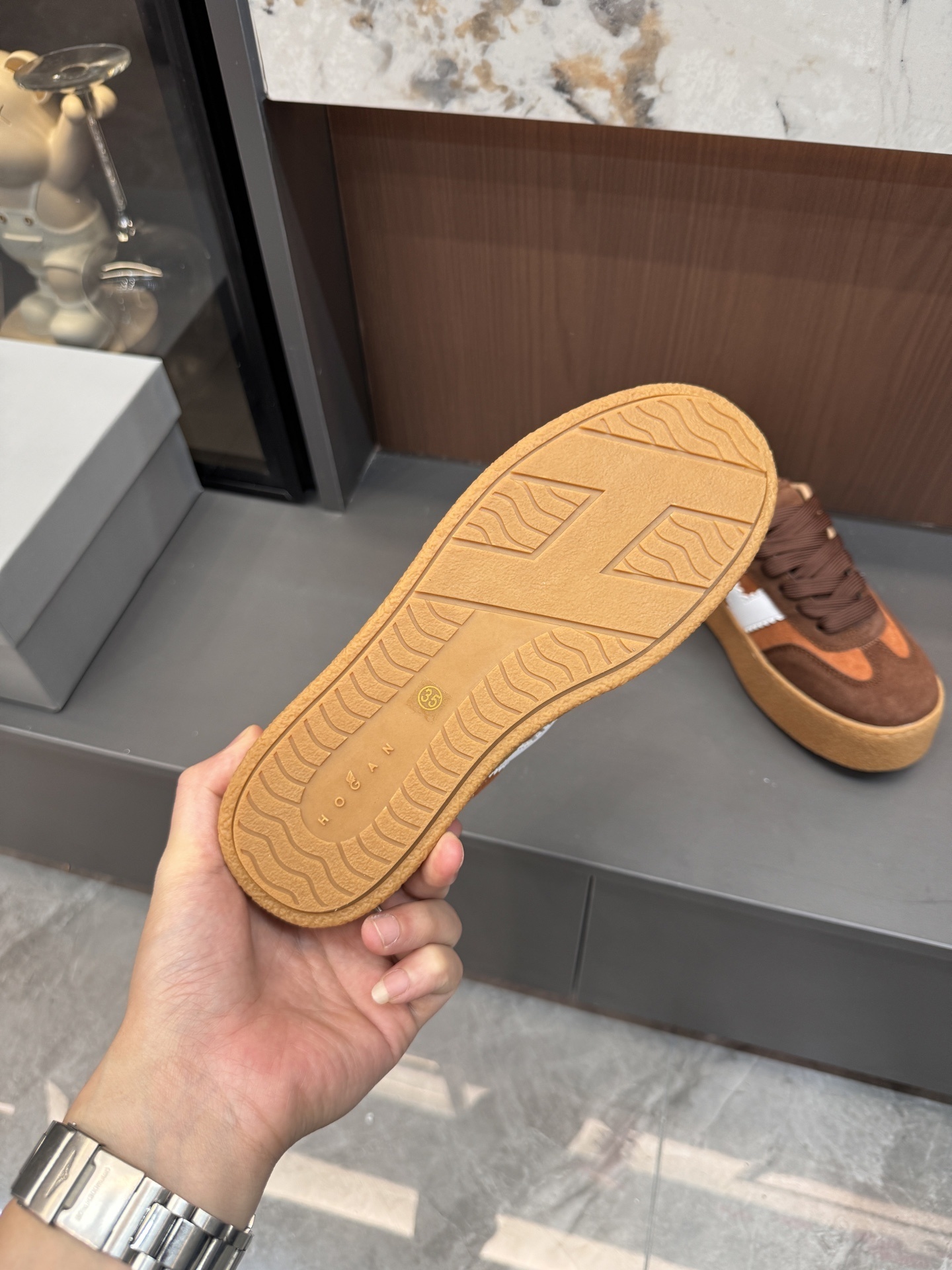 L1X3 Hogan 2026SS 65$ gallery