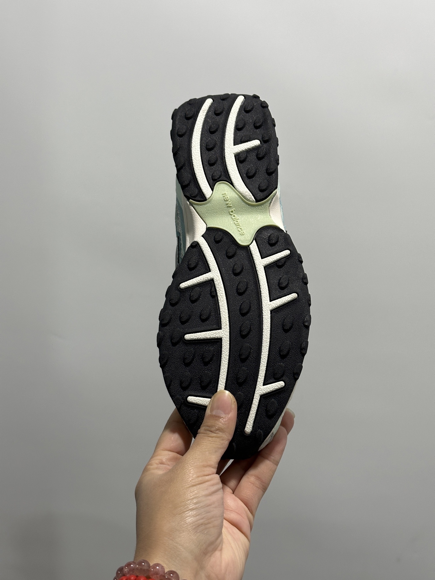 NBJ1 New Balance 204L series 53$ gallery