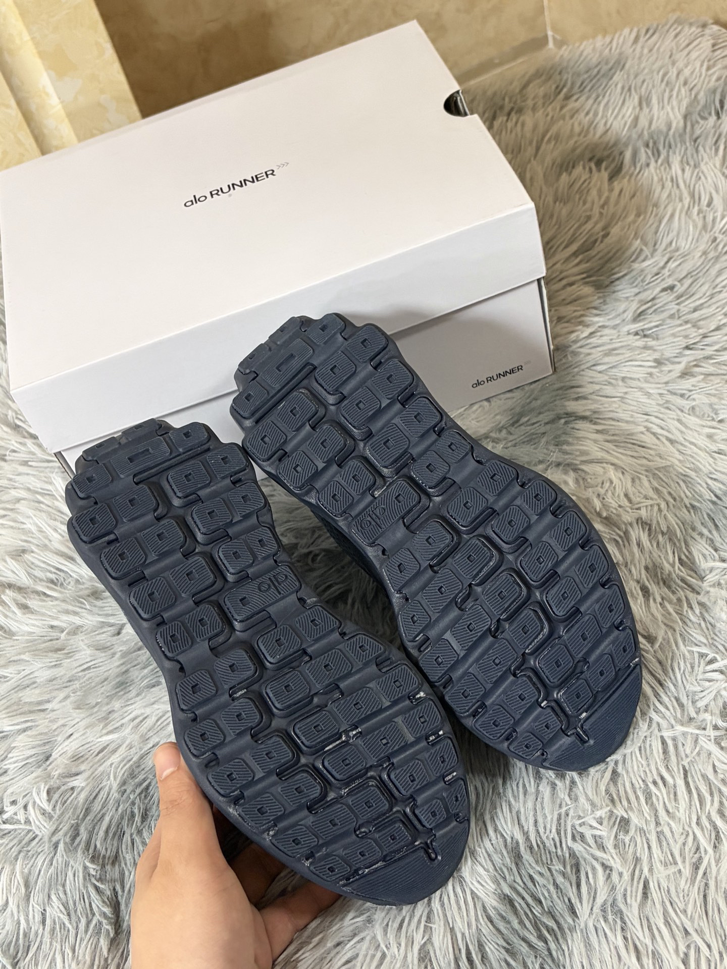 NND494 Alo Yoga Shoes 51.9$ gallery