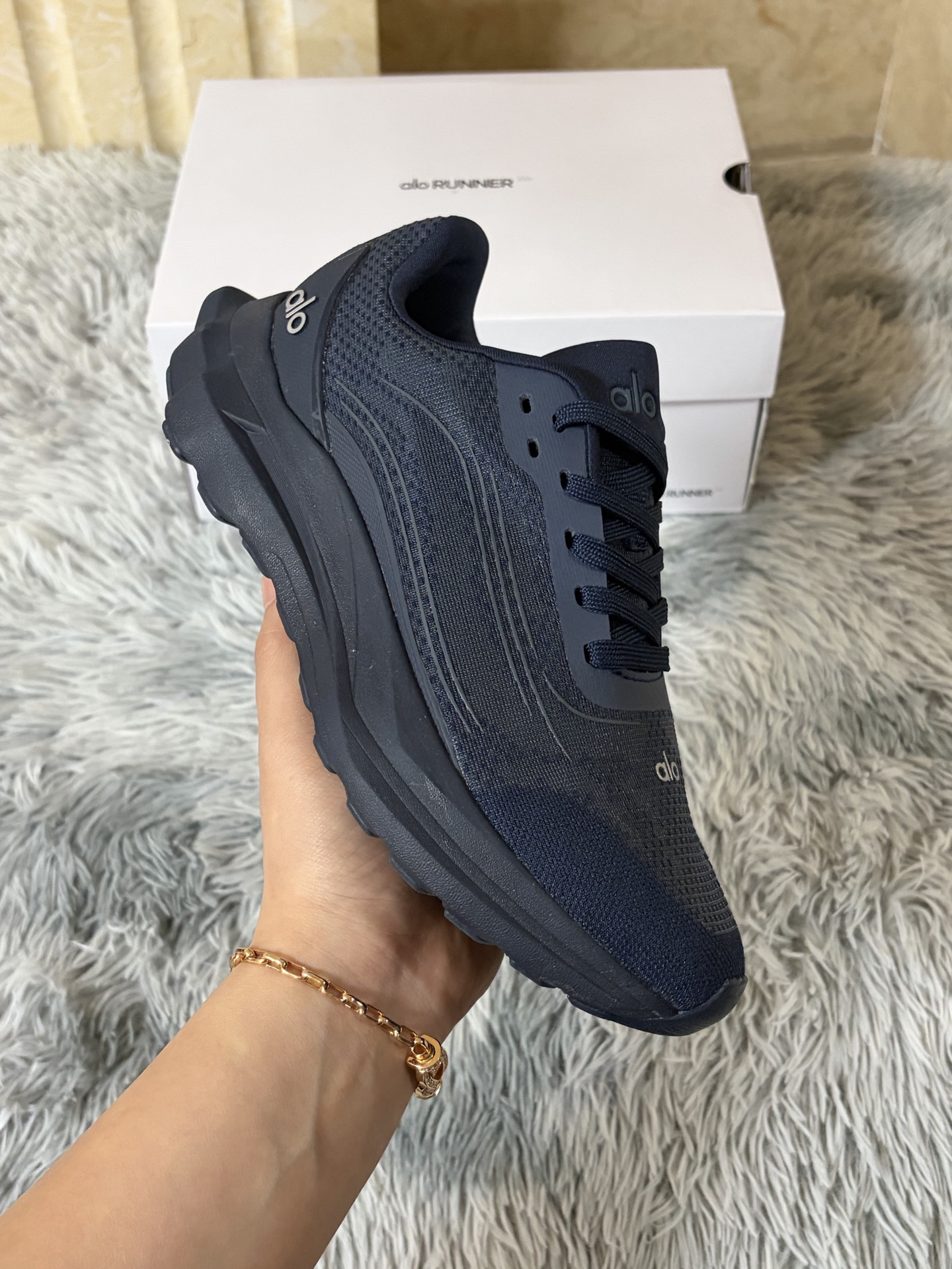 NND494 Alo Yoga Shoes 51.9$ gallery