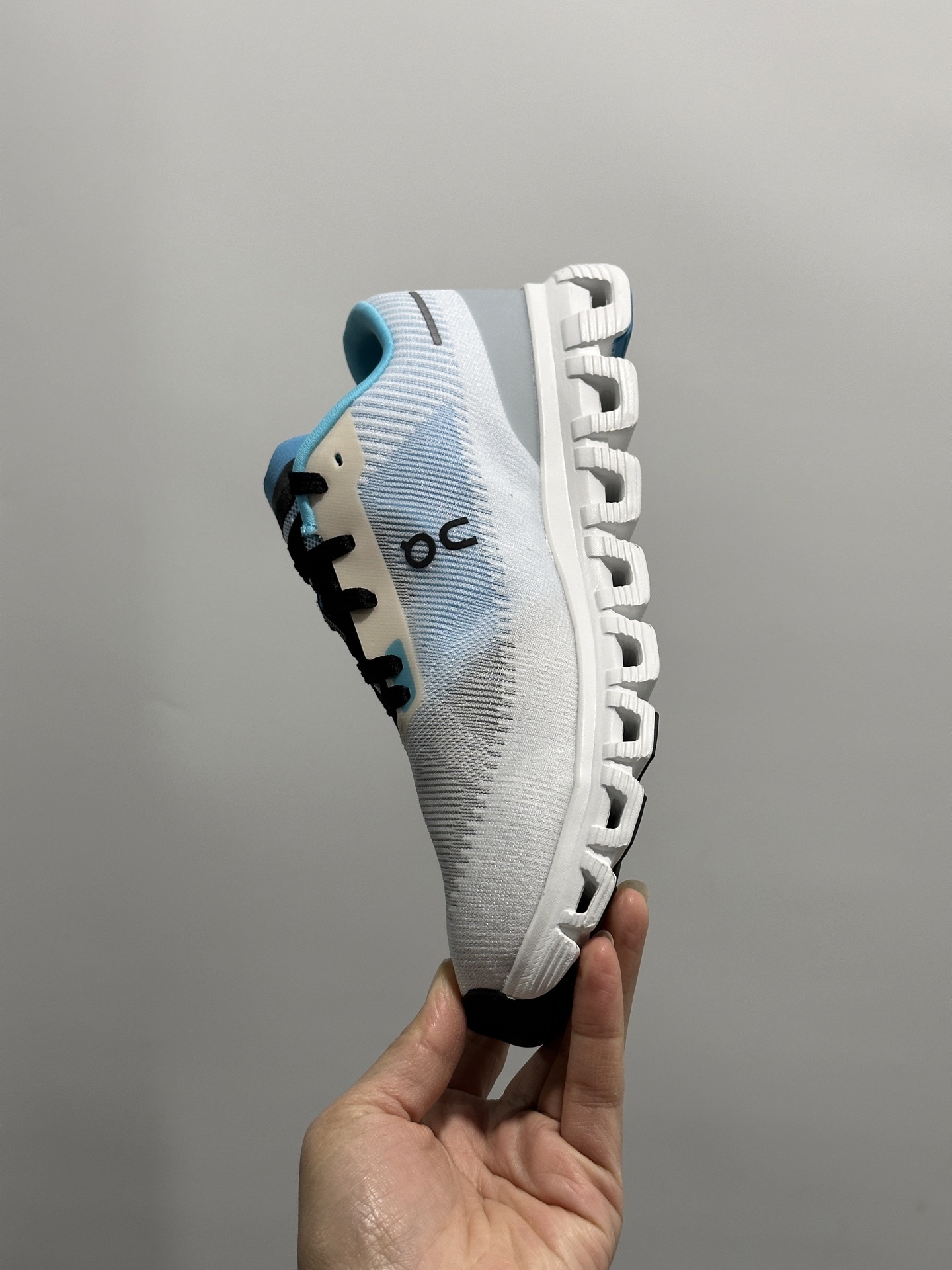 OJ01 On Running Cloud 6 Coast Casual Shoes 53$ gallery