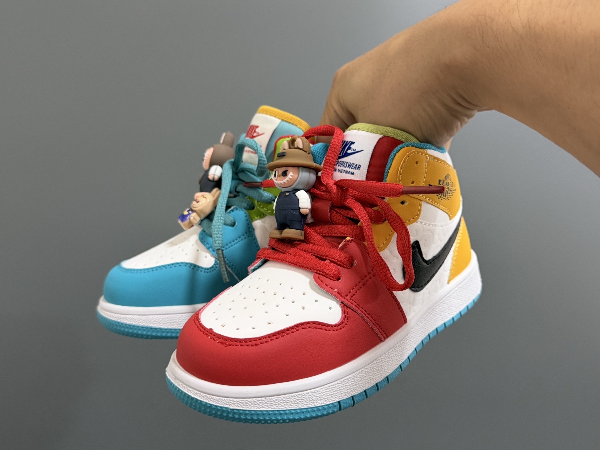 R02 Nike Jordan kids 41$ gallery