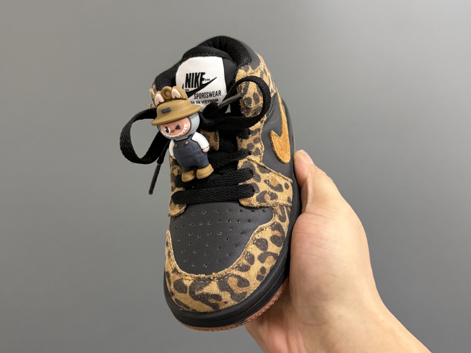 R02 Nike Jordan kids 41$ gallery