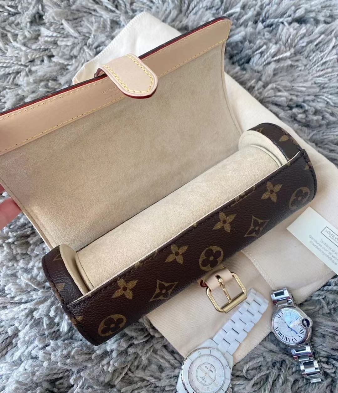 TRET LOUIS VUITTON watch box 49.9$ gallery