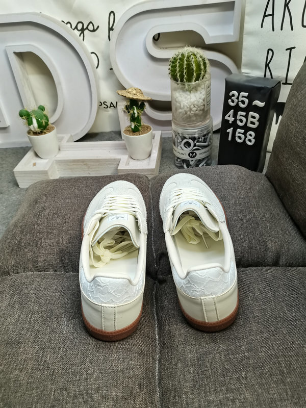 W541D Adidas  50$ gallery
