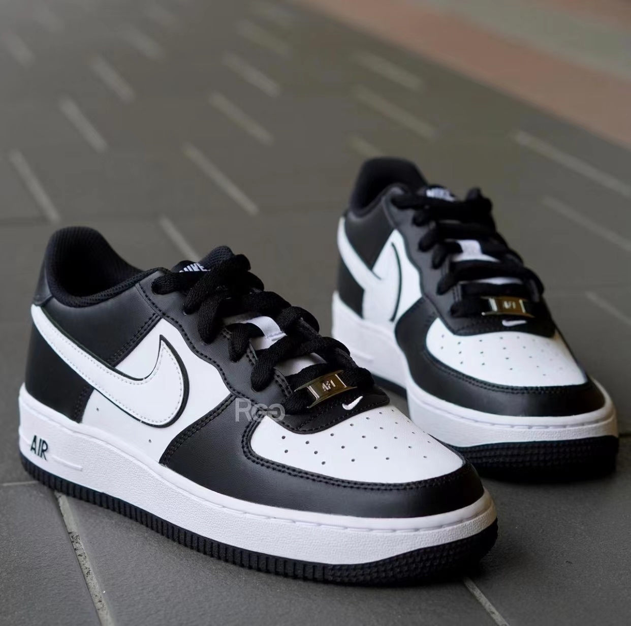 W575A Nike Air Force 1 gallery
