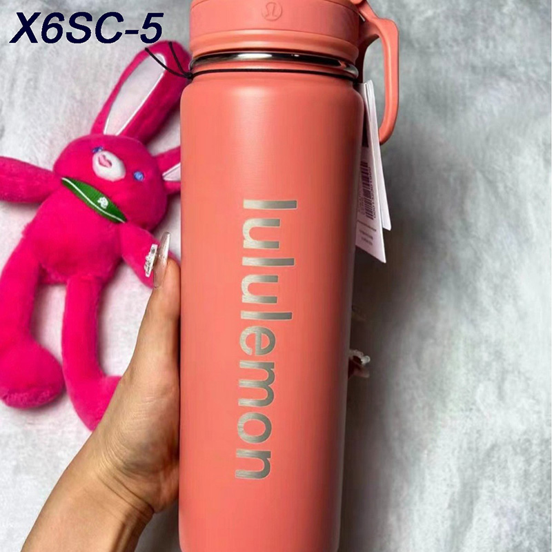 X6SC lululemon sports water bottle 39.9$ gallery