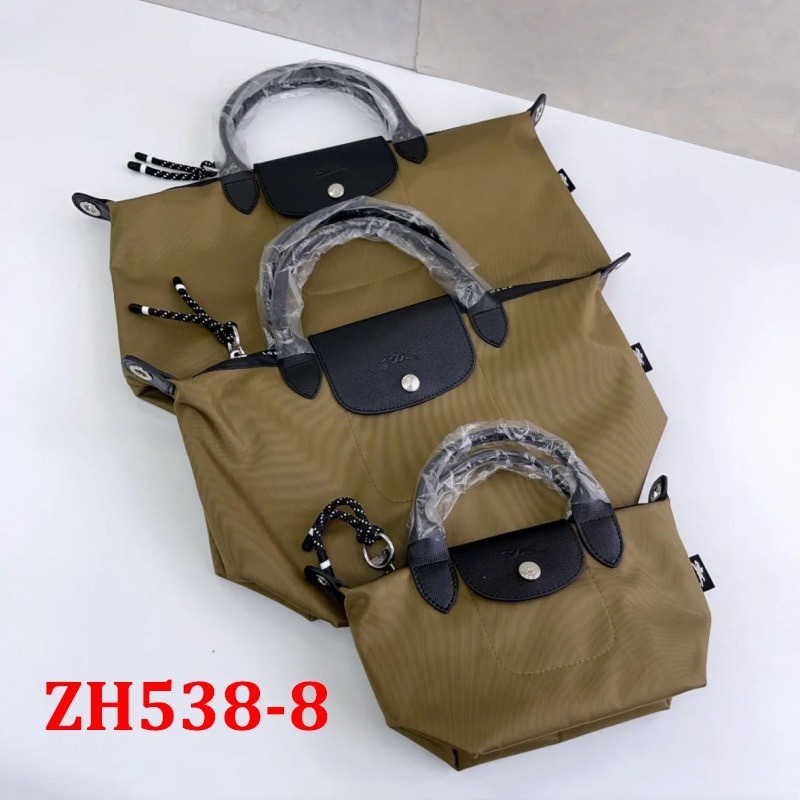 ZH538 Longchamp Energy bag, $43.80 gallery