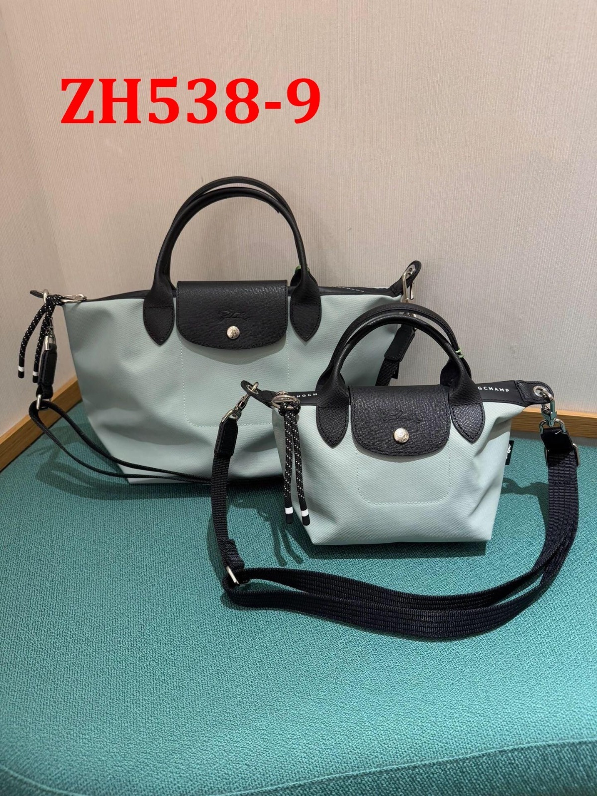 ZH538 Longchamp Energy bag, $43.80 gallery