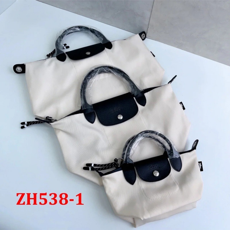ZH538 Longchamp Energy bag, $43.80 gallery