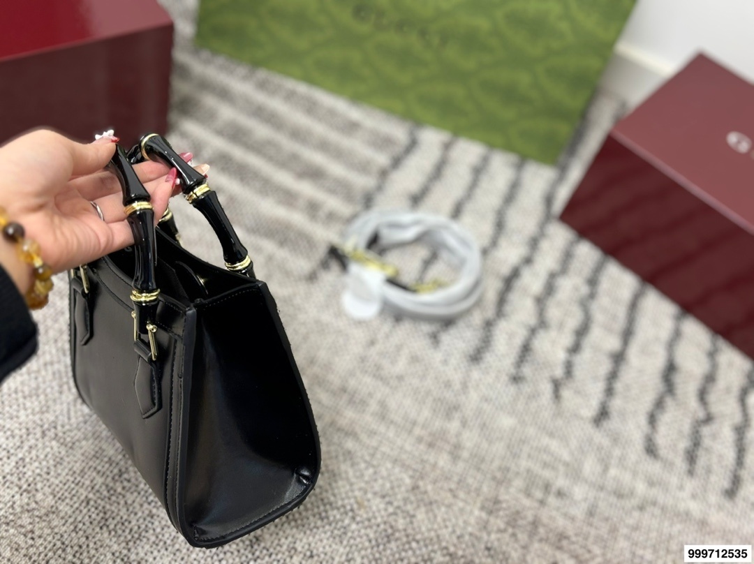 ♥27208-Gucci-570 gallery