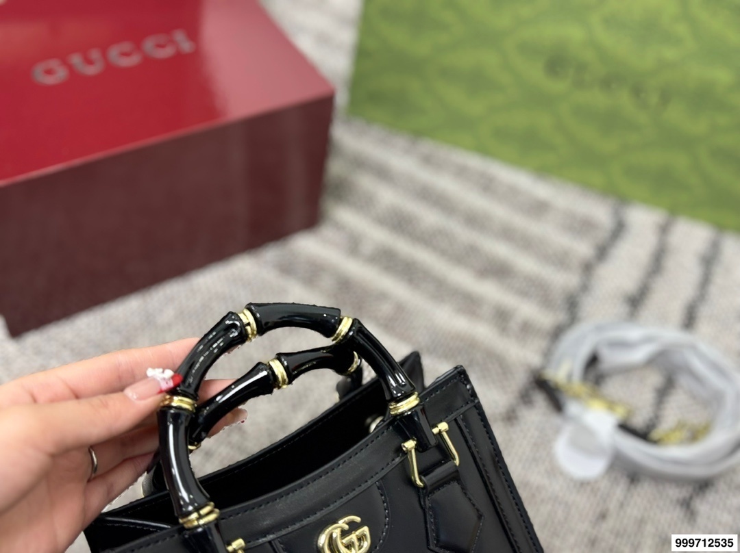 ♥27208-Gucci-570 gallery