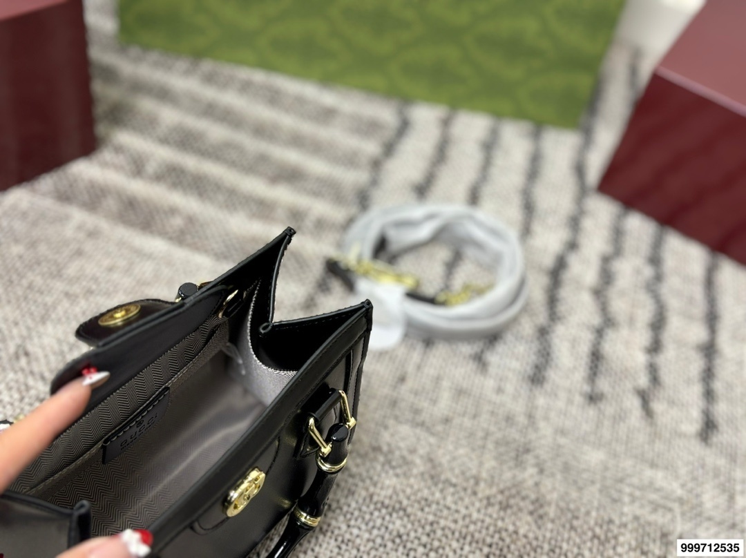 ♥27208-Gucci-570 gallery