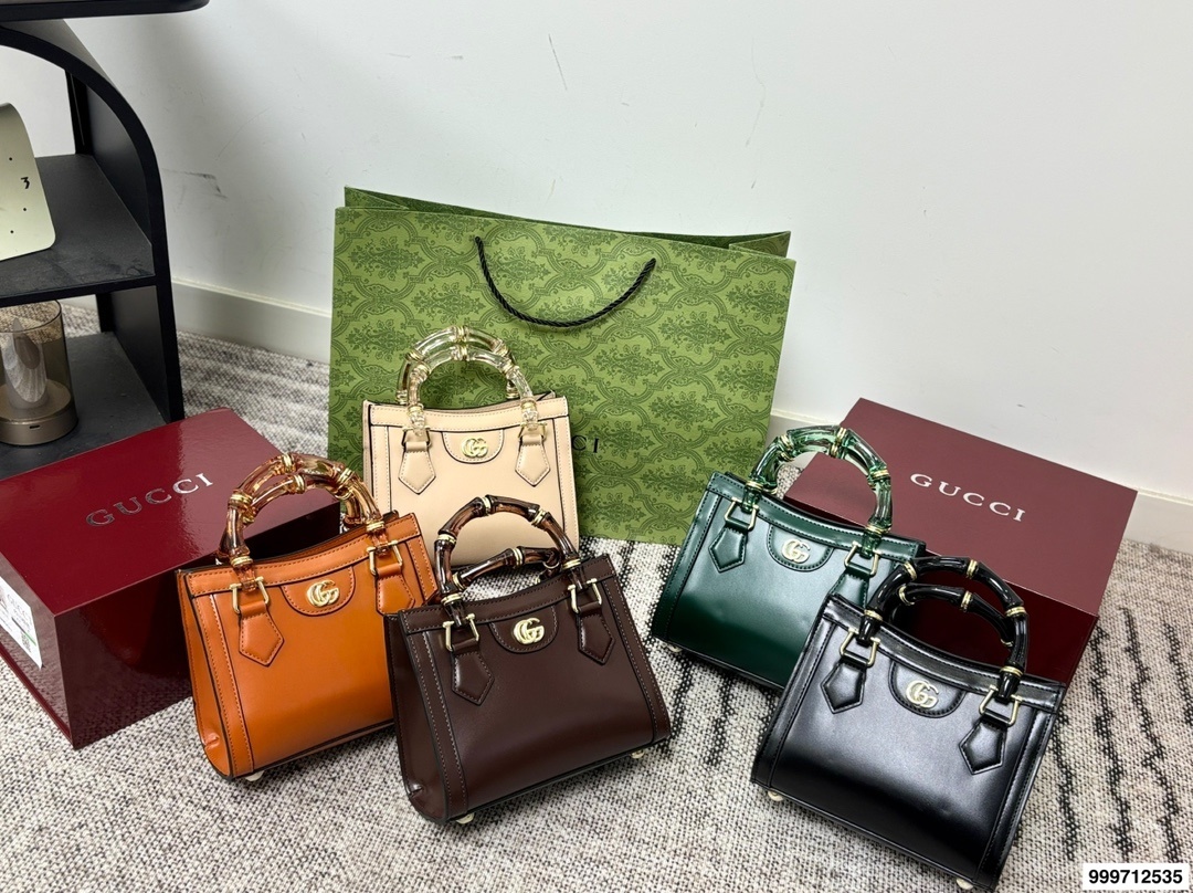 ♥27208-Gucci-570 gallery