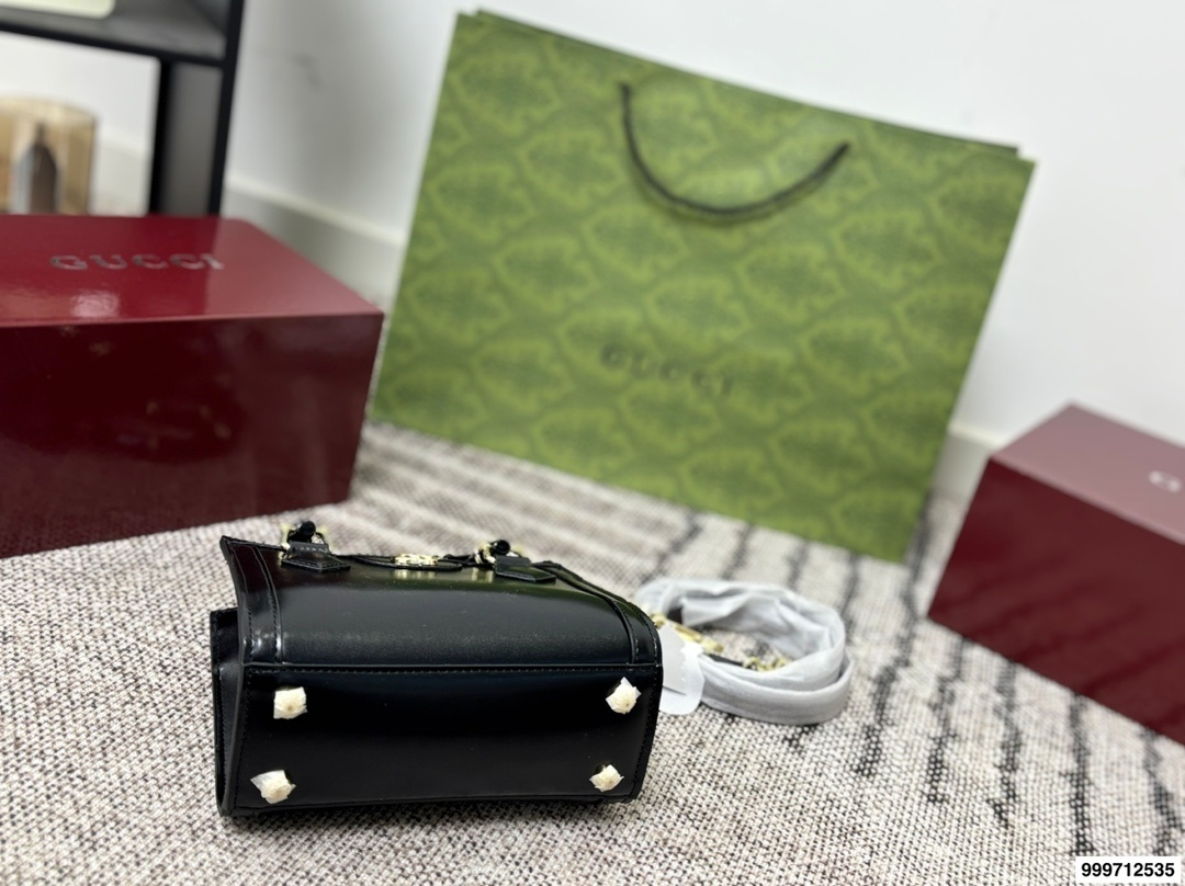 ♥27208-Gucci-570 gallery