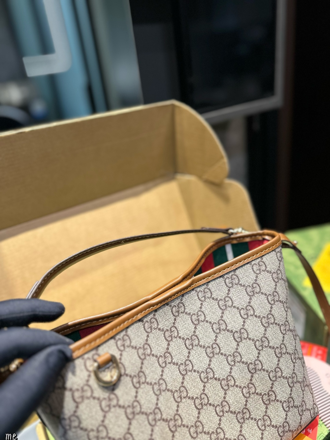 月26990-Gucci-500 gallery