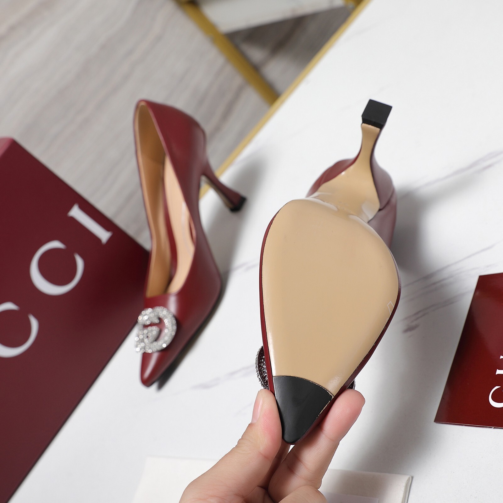 月27091-Gucci-900 gallery