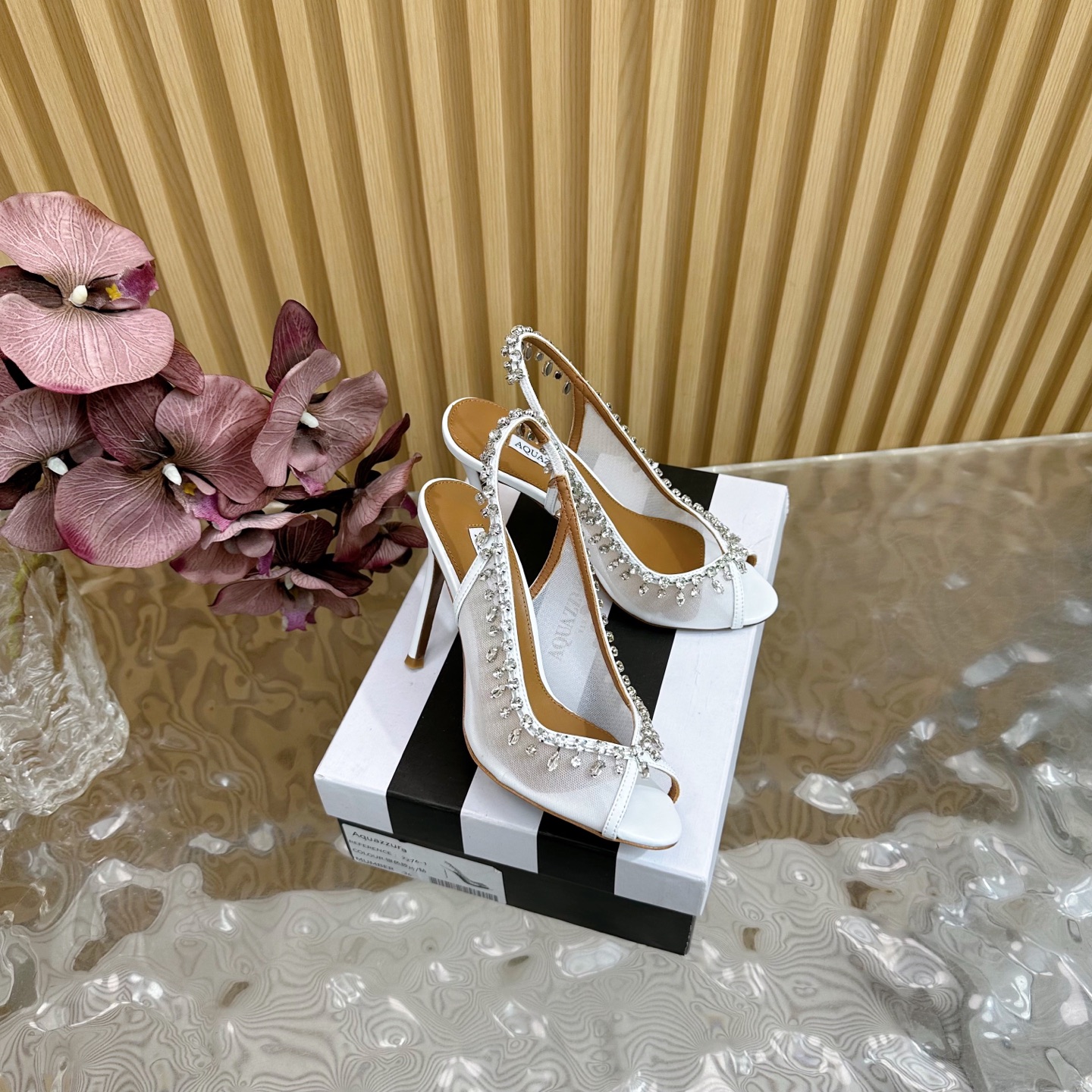 25860-Aquazzura-920 gallery