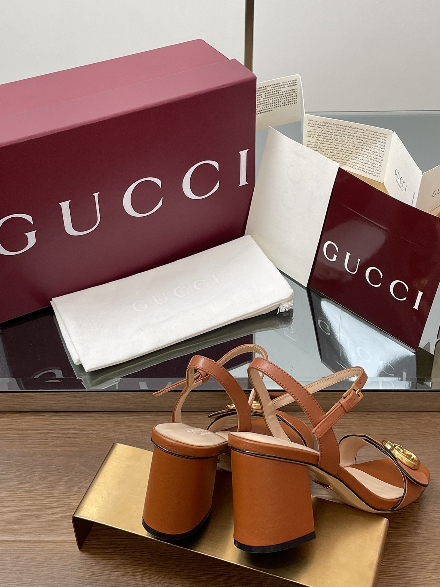 25864-Gucci-805 gallery